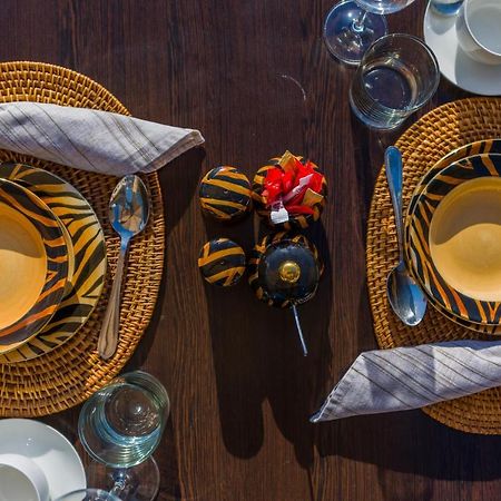 Ikhaya Safari Lodge ケープタウン エクステリア 写真