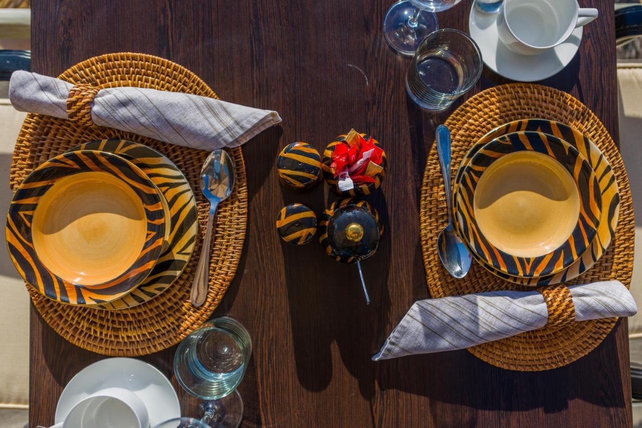 Ikhaya Safari Lodge ケープタウン エクステリア 写真
