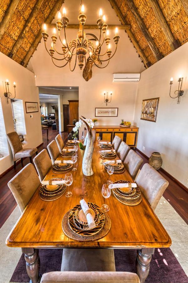 Ikhaya Safari Lodge ケープタウン エクステリア 写真