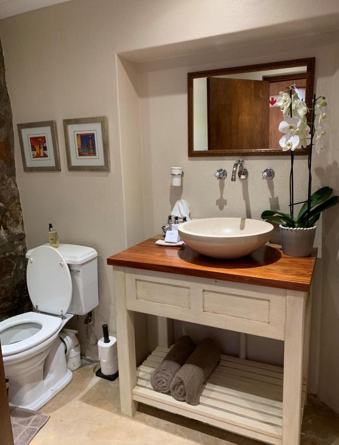 Ikhaya Safari Lodge ケープタウン エクステリア 写真